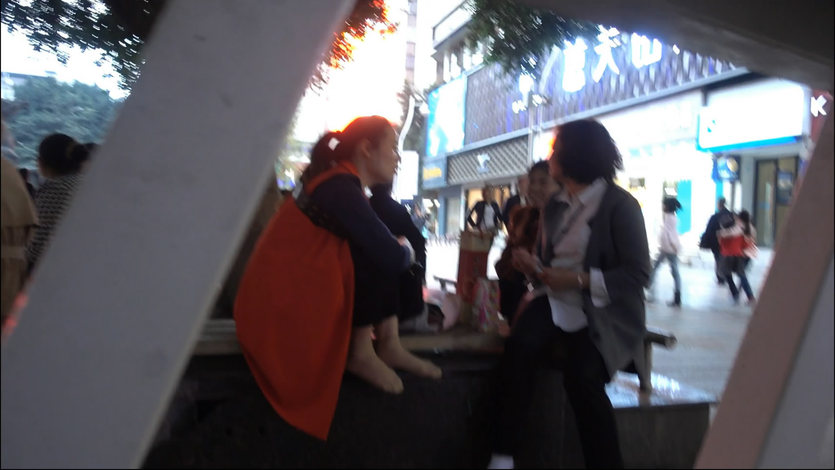 streetsnapnylon[00 02 20][20181205 223852 7]